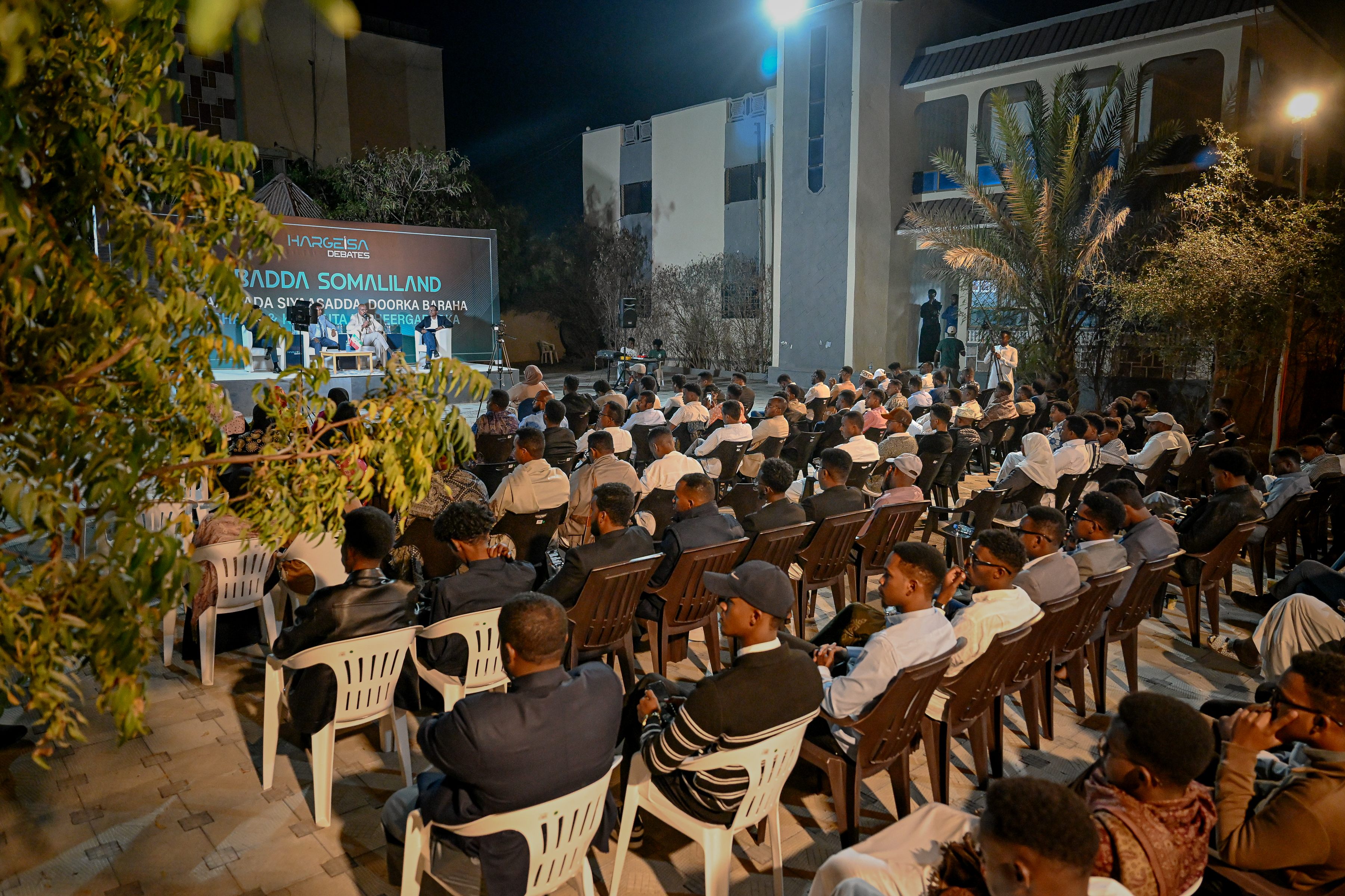 A wide view of an outdoor Hargeisa Debates gathering